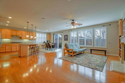 229 Decanter Cir, Windsor, CA 95492 photo 8