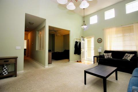 542 Buckeye Dr, Windsor, CA 95492 photo 5
