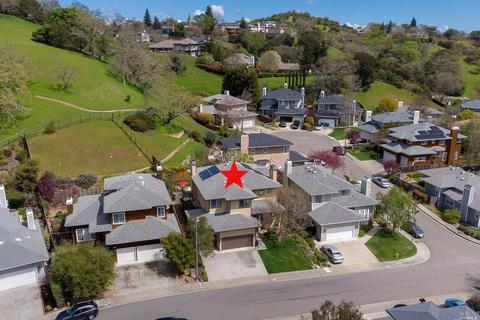 50 Aaron Dr, Novato, CA 94949 photo 2