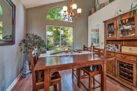1009 Hampshire Ln, Windsor, CA 95492 photo 6