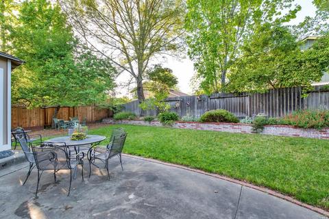 1009 Hampshire Ln, Windsor, CA 95492 photo 18