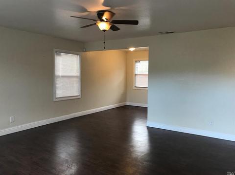 145 Kemper St, Vallejo, CA 94589 photo 2