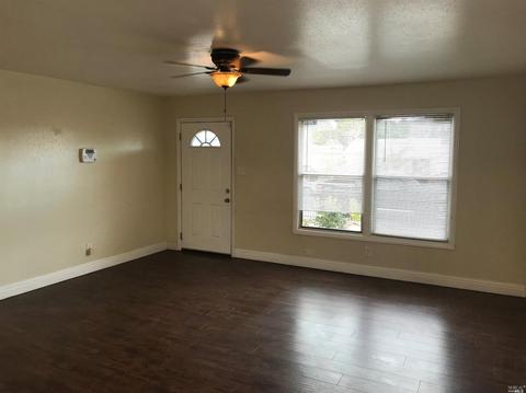 145 Kemper St, Vallejo, CA 94589 photo 4