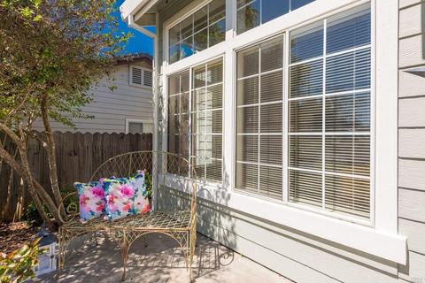655 Leafhaven Ln, Windsor, CA 95492 photo 2