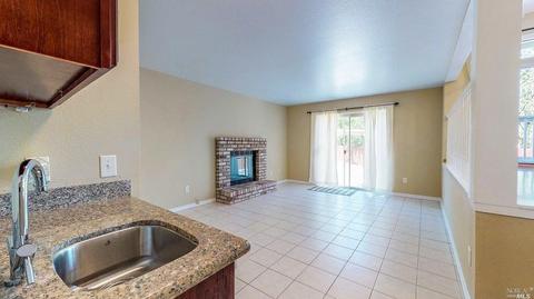 7823 Wildflower Ct, Windsor, CA 95492 photo 13