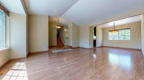 7823 Wildflower Ct, Windsor, CA 95492 photo 4