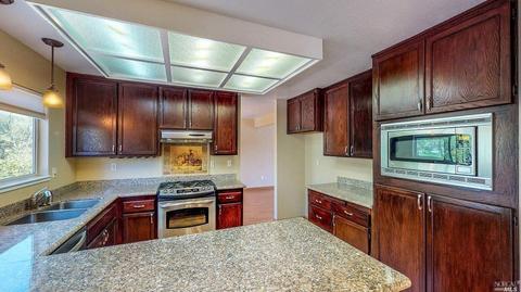 7823 Wildflower Ct, Windsor, CA 95492 photo 6