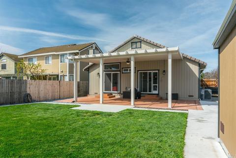 2501 Valley Oak Way, Fairfield, CA 94533 photo 19