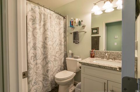 2501 Valley Oak Way, Fairfield, CA 94533 photo 11