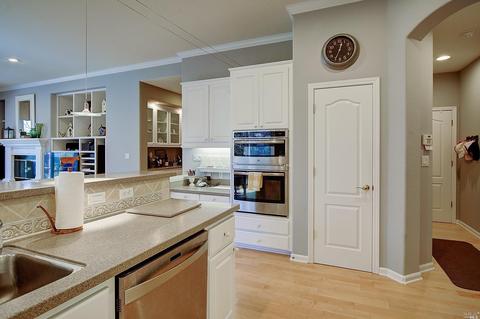 2555 Shadetree Cir, Vallejo, CA 94591 photo 12