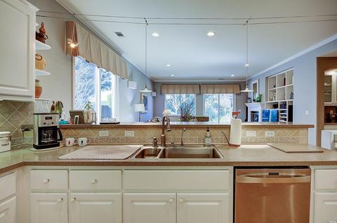 2555 Shadetree Cir, Vallejo, CA 94591 photo 11