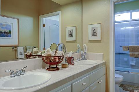 2555 Shadetree Cir, Vallejo, CA 94591 photo 37
