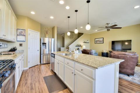331 Jacquelyn Ln, Petaluma, CA 94952 photo 11