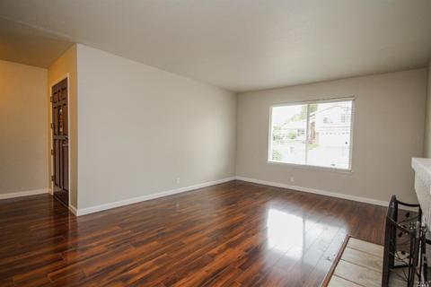 382 Arlington Cir, Fairfield, CA 94533 photo 7