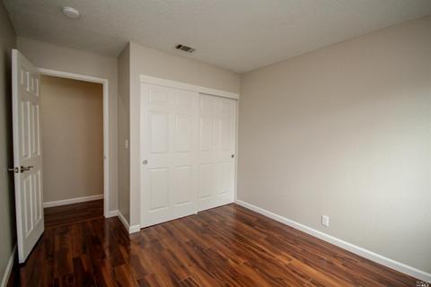 382 Arlington Cir, Fairfield, CA 94533 photo 28