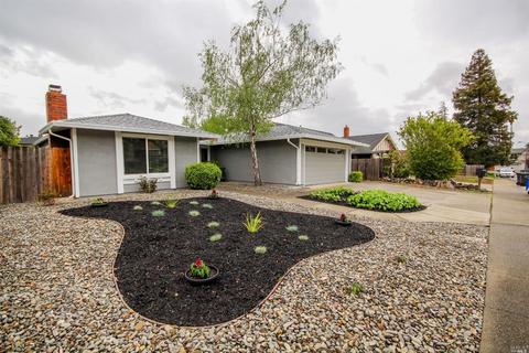 382 Arlington Cir, Fairfield, CA 94533 photo 3