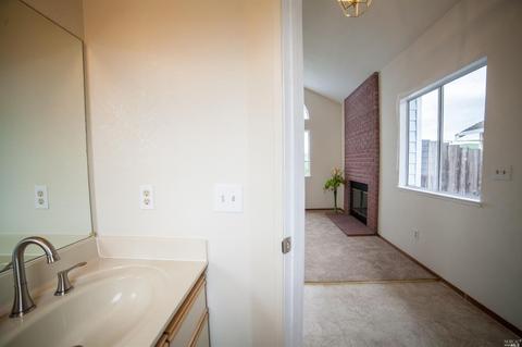 196 Crownpointe Dr, Vallejo, CA 94591 photo 8