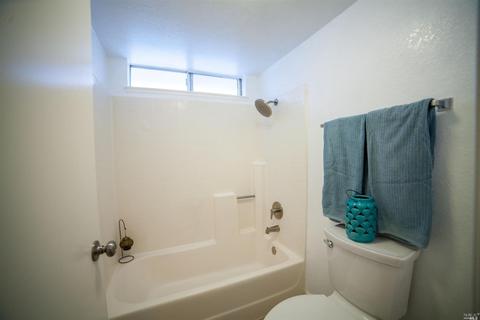 196 Crownpointe Dr, Vallejo, CA 94591 photo 29