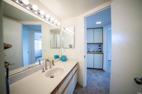 196 Crownpointe Dr, Vallejo, CA 94591 photo 28