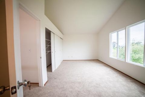 196 Crownpointe Dr, Vallejo, CA 94591 photo 30