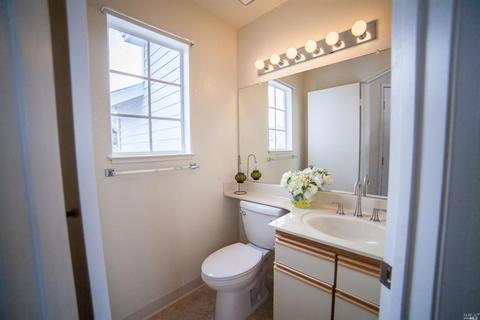196 Crownpointe Dr, Vallejo, CA 94591 photo 7