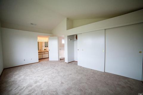 196 Crownpointe Dr, Vallejo, CA 94591 photo 32