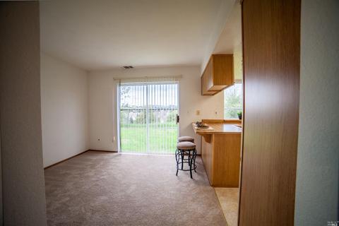 196 Crownpointe Dr, Vallejo, CA 94591 photo 11