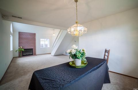 196 Crownpointe Dr, Vallejo, CA 94591 photo 10