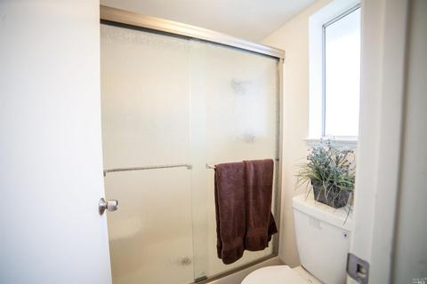 196 Crownpointe Dr, Vallejo, CA 94591 photo 37