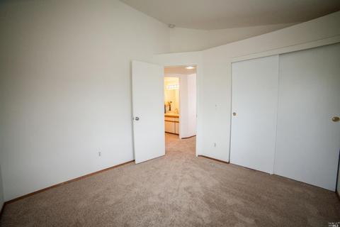 196 Crownpointe Dr, Vallejo, CA 94591 photo 22