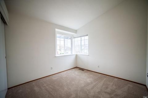 196 Crownpointe Dr, Vallejo, CA 94591 photo 23
