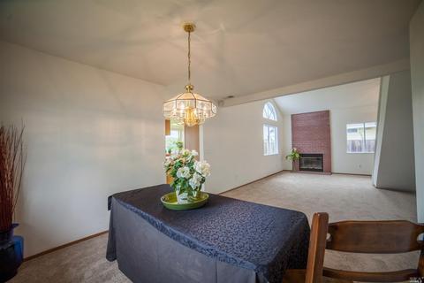 196 Crownpointe Dr, Vallejo, CA 94591 photo 9