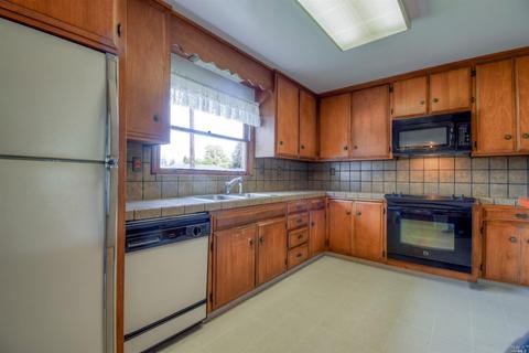 940 5th St, Petaluma, CA 94952 photo 11