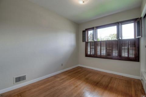 940 5th St, Petaluma, CA 94952 photo 15