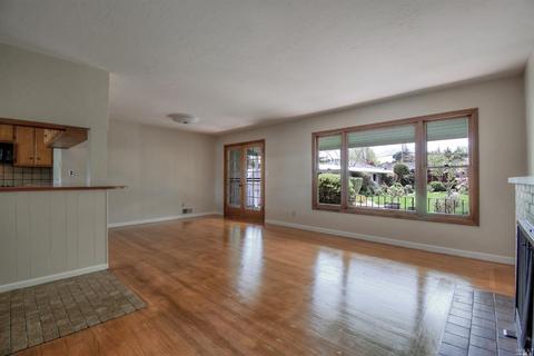 940 5th St, Petaluma, CA 94952 photo 6