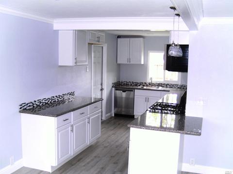 1132 Washington St, Fairfield, CA 94533 photo 2