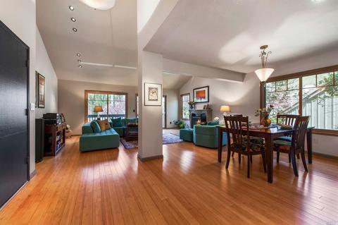 8 Eagle Gap Rd, Novato, CA 94949 photo 2