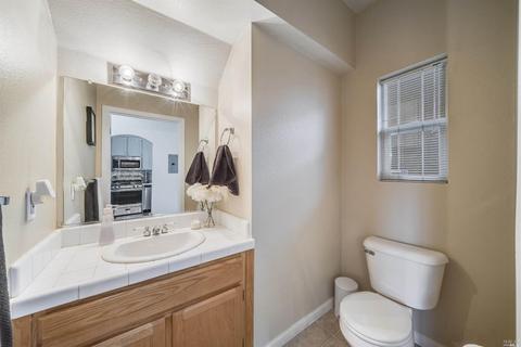 2 Bridgegate Way, Napa, CA 94559 photo 11