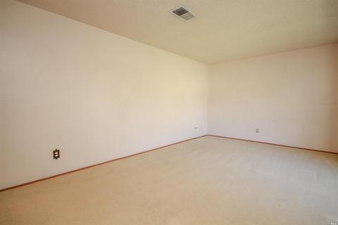 2606 Carnation Dr, Fairfield, CA 94533 photo 8