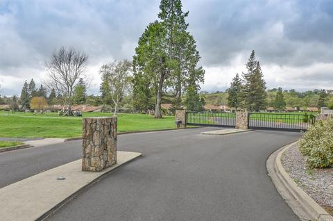 96 Fairways Dr, Napa, CA 94558 photo 2