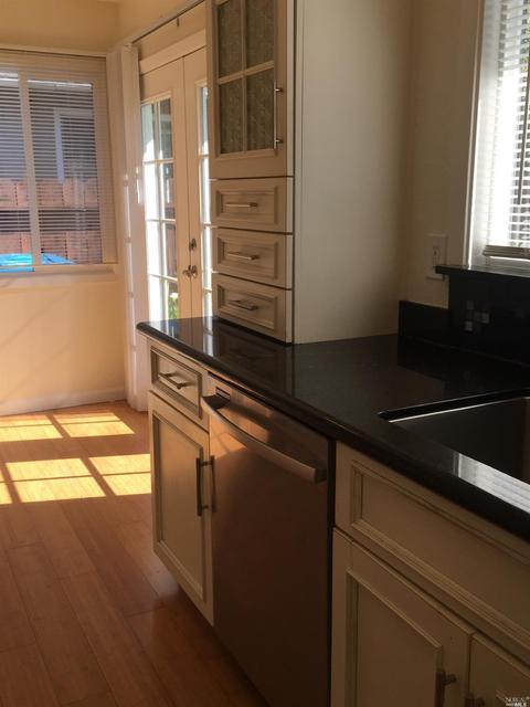 1114 Mattos Dr, Vallejo, CA 94591 photo 4