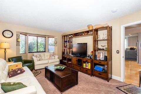 839 Bond Pl, Windsor, CA 95492 photo 6