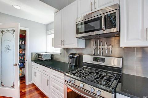 334 E N St, Benicia, CA 94510 photo 17