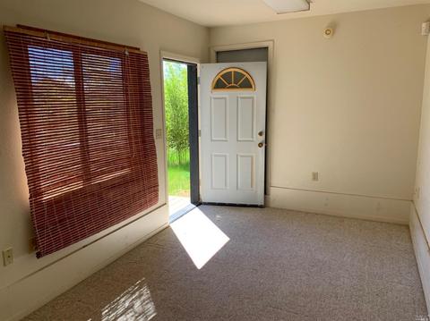 25981 Madrone Ct, Willits, CA 95490 photo 4