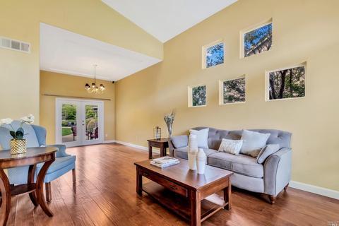 6680 Sawgrass Ln, Vallejo, CA 94591 photo 4