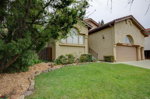 2152 Fox Glen Dr, Fairfield, CA 94534 photo 1