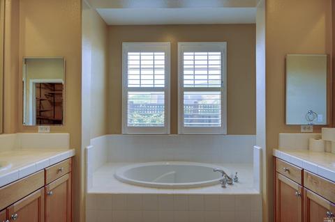 4240 Rose Arbor Way, Vallejo, CA 94591 photo 26