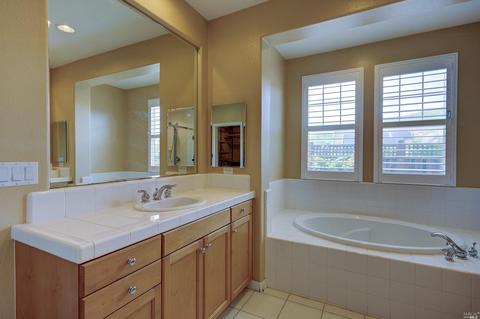 4240 Rose Arbor Way, Vallejo, CA 94591 photo 27