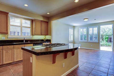 4240 Rose Arbor Way, Vallejo, CA 94591 photo 9