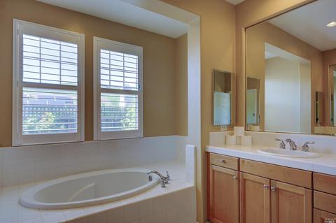 4240 Rose Arbor Way, Vallejo, CA 94591 photo 25